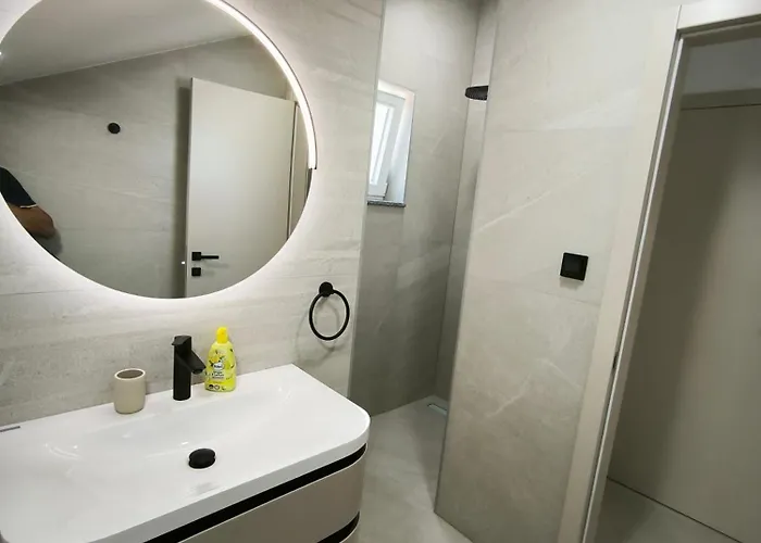 Lägenhet & Marina View