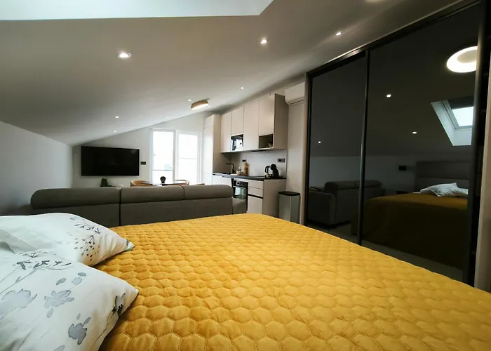 & Marina View וודיצה